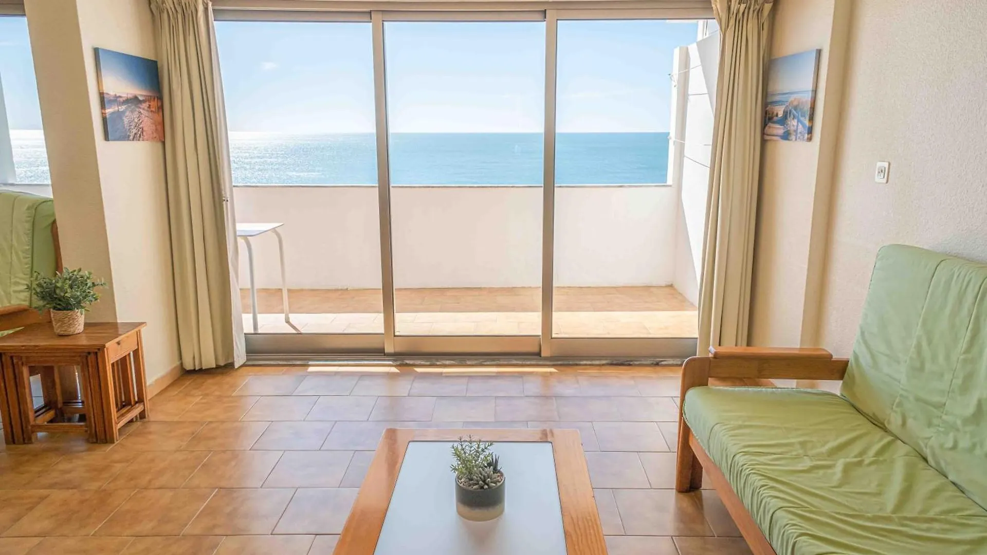 Apartment Sea View 6F 波尔蒂芒 0*,